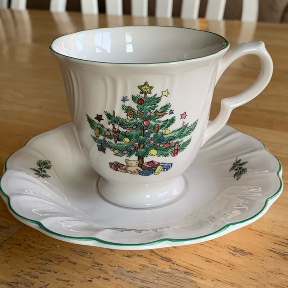 Nikko Ceramics Other - Nikko Christmas tree  Happy holidays cup and saucer